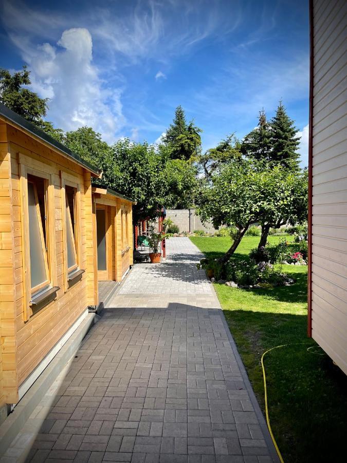 Aleksandri Guesthouse パルヌ エクステリア 写真