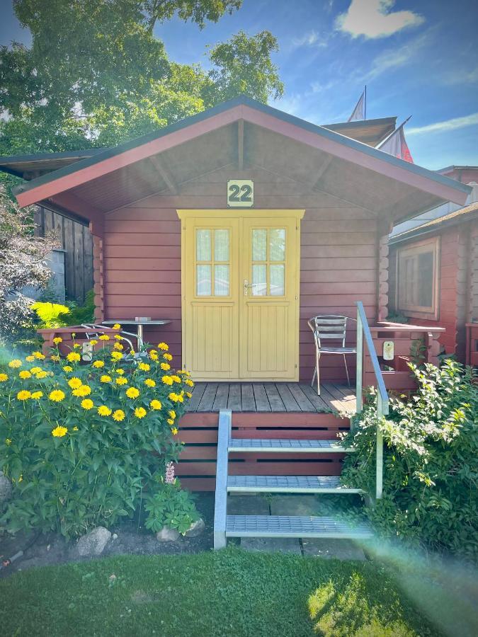 Aleksandri Guesthouse パルヌ エクステリア 写真