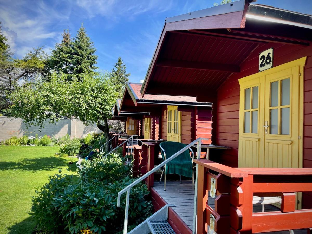 Aleksandri Guesthouse パルヌ エクステリア 写真