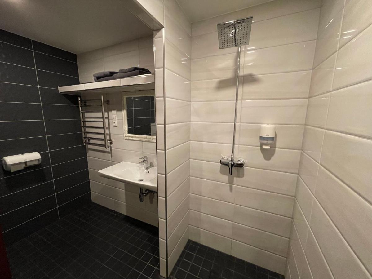 Aleksandri Guesthouse パルヌ エクステリア 写真