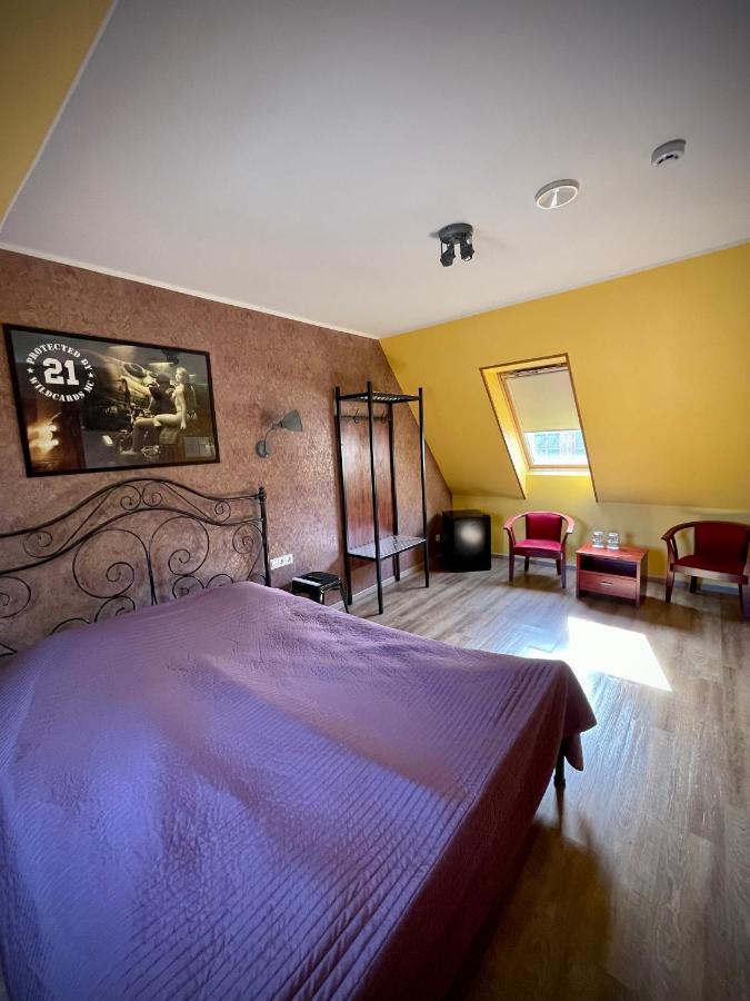 Aleksandri Guesthouse パルヌ エクステリア 写真